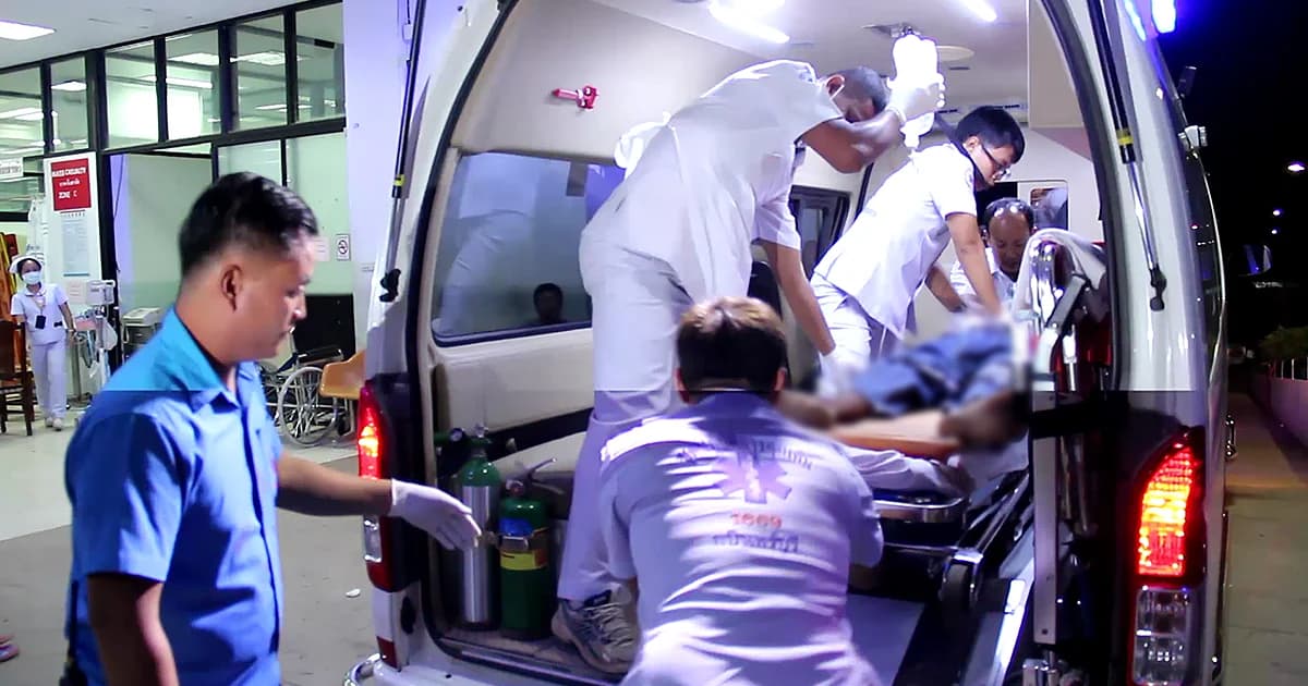 เฒ่าวัย 80 ปืนโหด มีปากเสียงกับหนุ่มใหญ่ ฉุนชักปืนยิงดับคาบ้าน