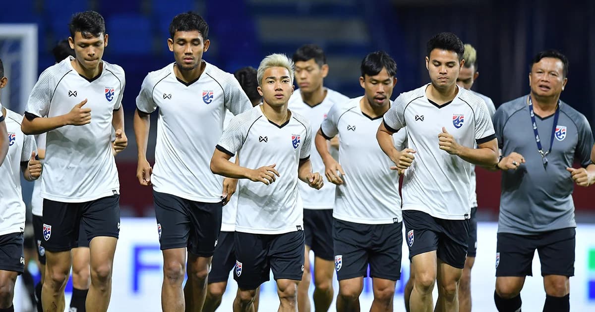 ธีรศิลป์-ชนาธิป ลั่น “ทุกคนมุ่งมั่นที่จะเอาชนะ บาห์เรน ให้ได้”