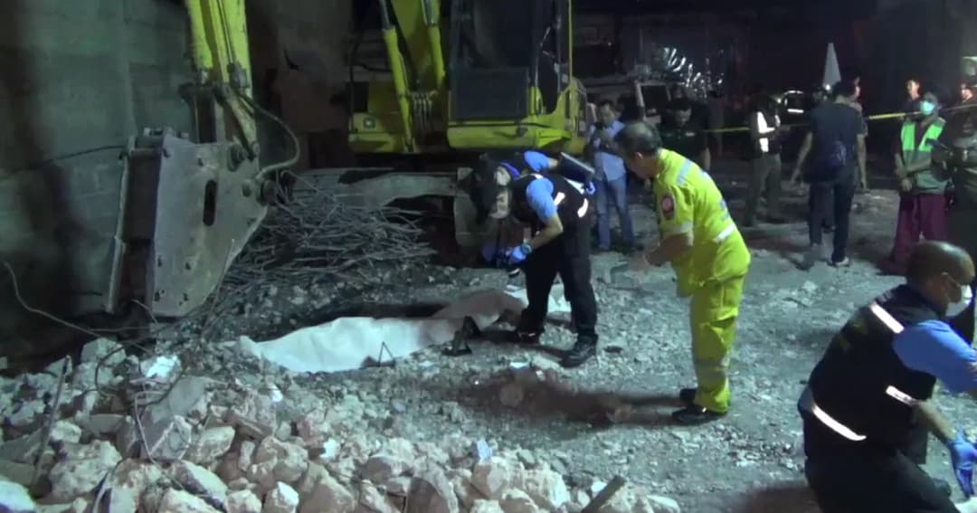 ชายวัย 55 ปี ยิงตัวตายหน้าลานก่อสร้างรัชดาซอย 3 คาดเครียดปัญหาสุขภาพ