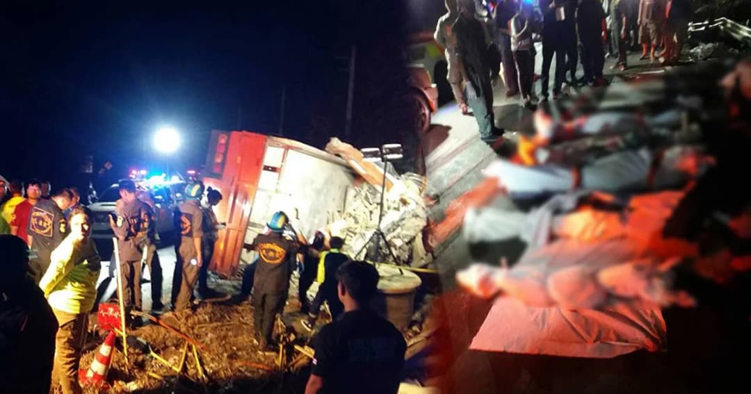 ดับแล้ว 9 ศพ บรรทุก 6 ล้อ แหกโค้งชนกระบะ โค้งก่อนสะพานห้วยตอง