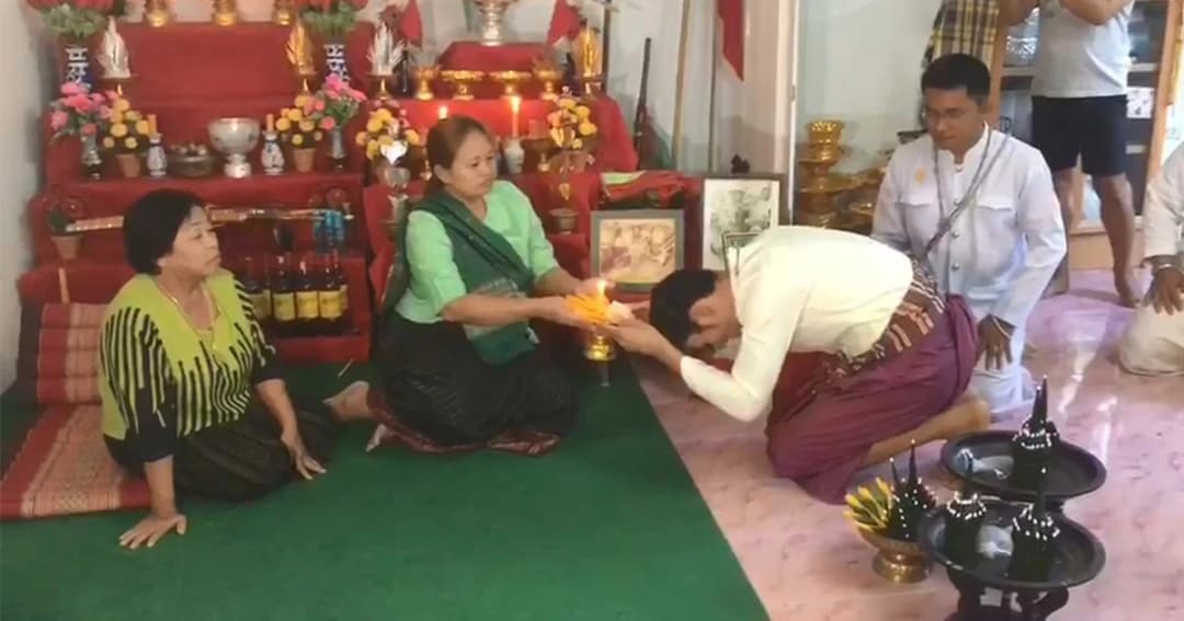 จัดขบวนอัญเชิญนางสีดา ไปฆ่านกหัสดีลิงค์ ในพิธีพระราชทานเพลิงศพ หลวงพ่อคูณ