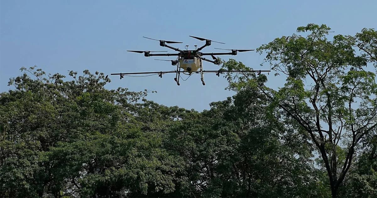 กรมควบคุมมลพิษ ทดสอบโปรยละอองน้ำจากอากาศ เบื้องต้นพบ ค่าฝุ่น PM 2.5 ลดลง