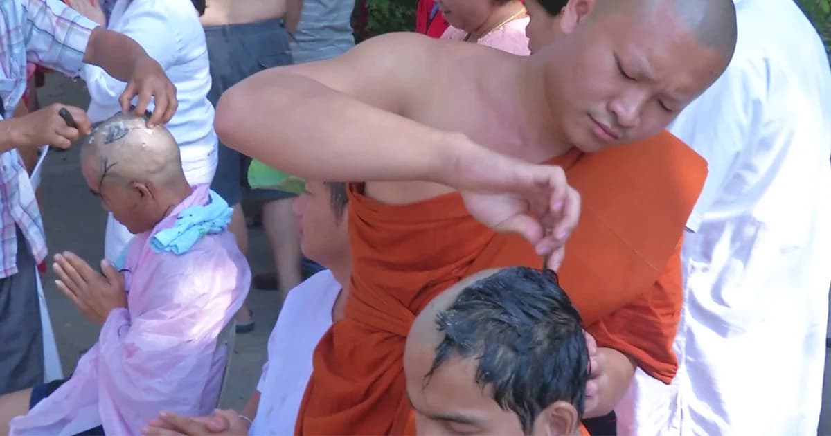 บรรพชาอุปสมบทหมู่ งานพระราชทานเพลิงศพ “หลวงพ่อคูณ”