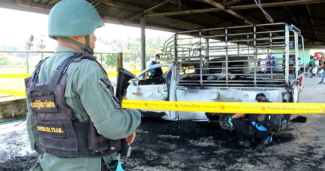 กระบะชุดคุ้มครองหมู่บ้านนราธิวาส ไฟไหม้พังทั้งคัน เร่งหาสาเหตุ