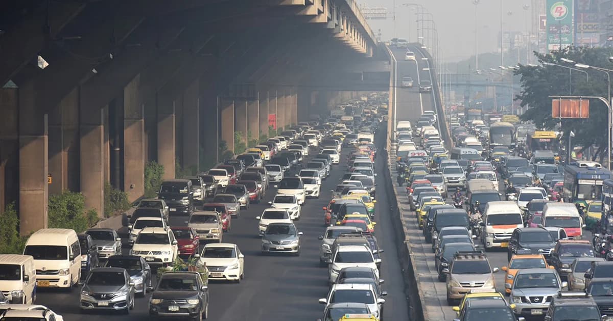 ส.ส.พปชร. เสนอห้ามนำรถส่วนตัวเข้า กทม.ชั้นใน ลด PM2.5