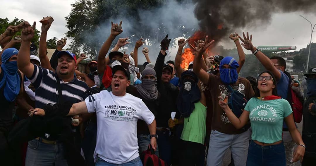 ประท้วงต้านผู้นำเวเนซุเอลา แนวโน้มบานปลาย ล่าสุดตายแล้ว 13 ราย