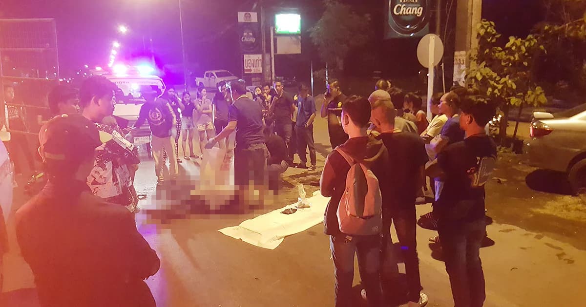 หนุ่มกาฬสินธุ์ ซิ่งบิ๊กไบค์ พุ่งชนเก๋งกลางลำขณะกลับรถ ดับสลดคาที่