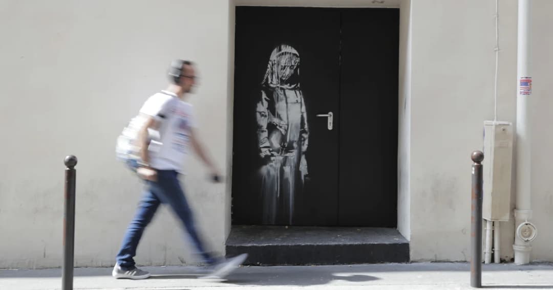 โจรขโมยงานศิลปะของ Banksy บนประตูหนีไฟ