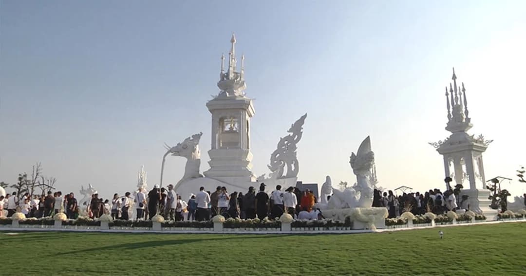 ประชาชนนับแสน มุ่งหน้าสู่สถานที่ประกอบพิธี พระราชทานเพลิงศพ หลวงพ่อคูณ