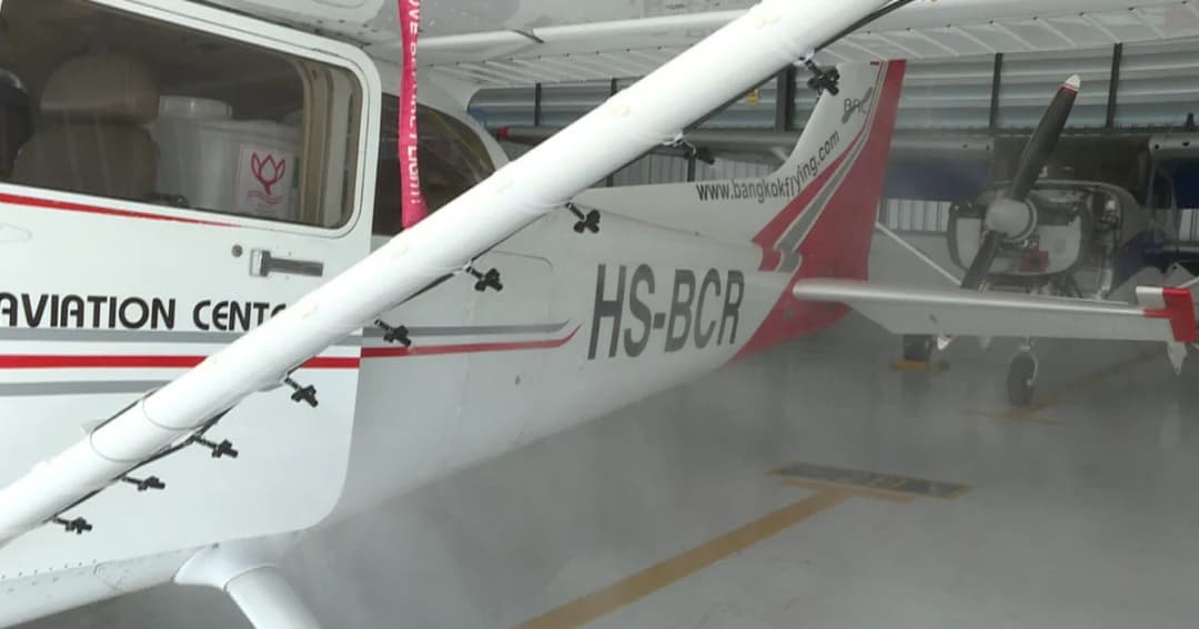 ครั้งแรกในโลก! ครูการบิน 80 ชีวิต พร้อมนำเครื่องบินเล็กขึ้นพ่นน้ำลดฝุ่น PM2.5