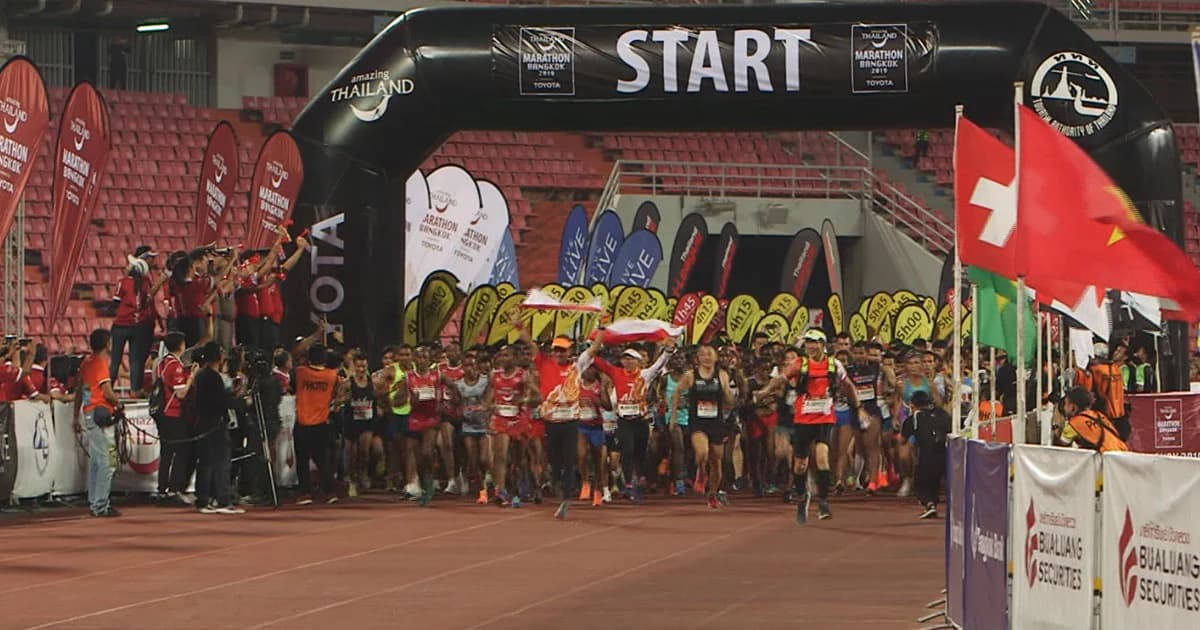 นักวิ่งร่วมกิจกรรม วิ่งผ่าเมือง แม้กังวลปัญหาฝุ่น PM 2.5