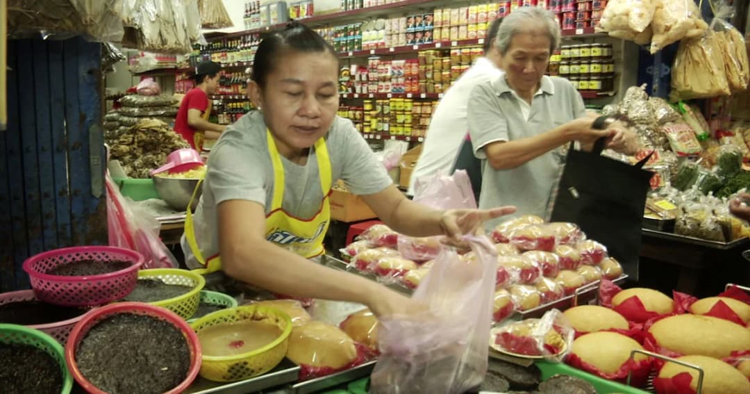 ผู้ค้าผิดหวัง ! จับจ่ายสินค้าตรุษจีนไม่คึกคัก รัฐกระตุ้นแจกอั่งเปาคืน VAT ร้อยละ 5