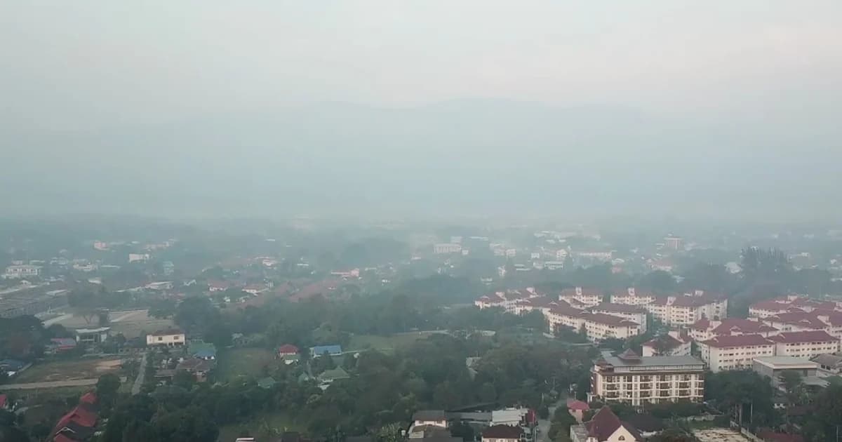 เชียงใหม่วิกฤต! หมอกควันบังดอยสุเทพ ผู้ว่าฯ สั่งคุมเข้มการเผา-ฉีดพ่นน้ำ