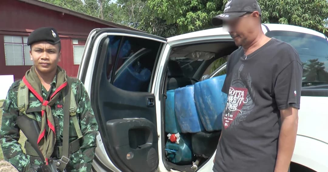 สกัดจับกระบะ แปลงรถขนน้ำมันเถื่อนกว่า 1,000 ลิตร ส่งลูกค้าที่หาดใหญ่
