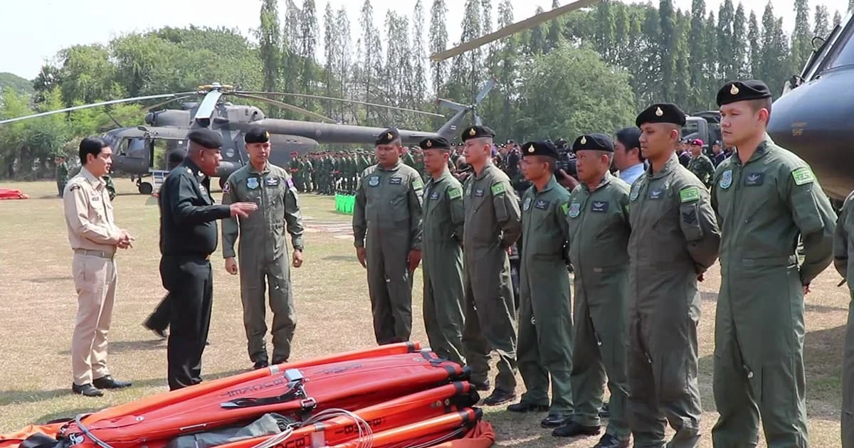 กองทัพส่ง ฮ.MI 17 หาพิกัด-ดับไฟป่าดอยพระบาท ทอ.ส่งเครื่องบิน 2 ลำโปรยน้ำสยบฝุ่น