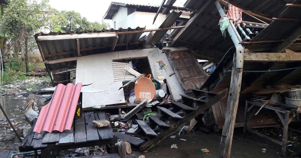 พายุฝนถล่ม ‘ราชบุรี’ ซัดบ้านเรือนพังเสียหายทั้งหลัง เด็กหญิงเจ็บ