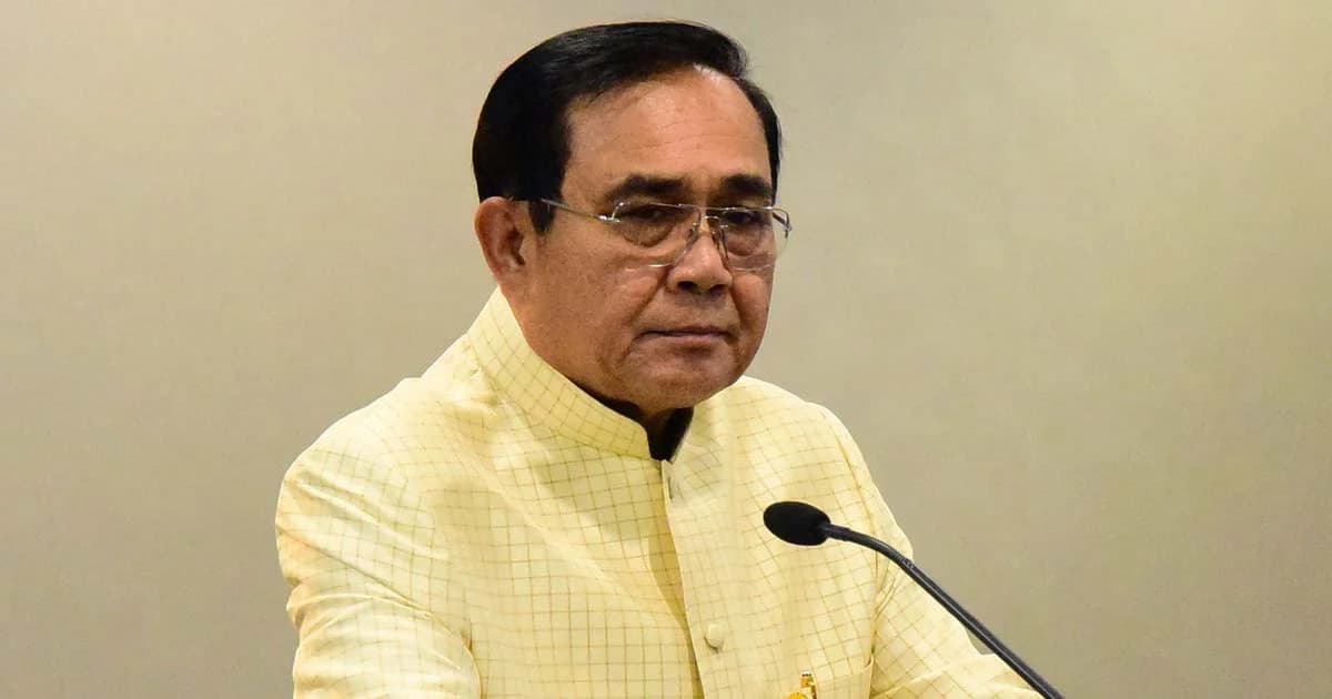 นายกฯ ติงนักการเมืองหาเสียง ยืนยันไม่ลดงบกองทัพ-ไม่เลิกเกณฑ์ทหาร