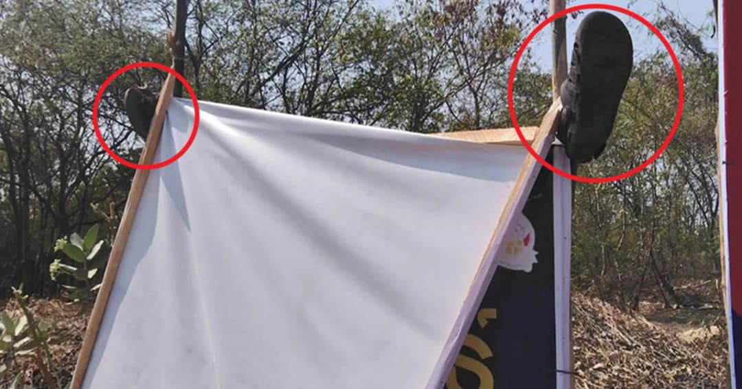 เลือกตั้งบุรีรัมย์ดุ ป้ายหาเสียงหลายพรรคถูกทำลาย เสียบรองเท้าคา ให้ดูต่างหน้า