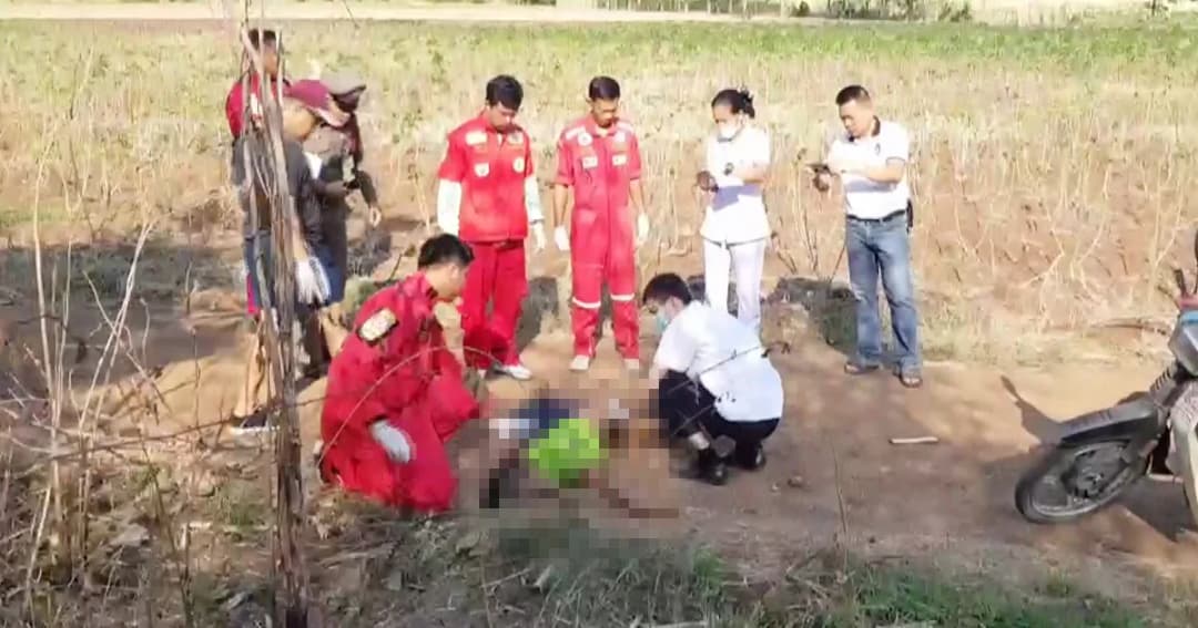 พบศพหญิงถูกฆ่าเปลือย ทิ้งกลางถนนหลังโรงเรียนใน จ.ลพบุรี