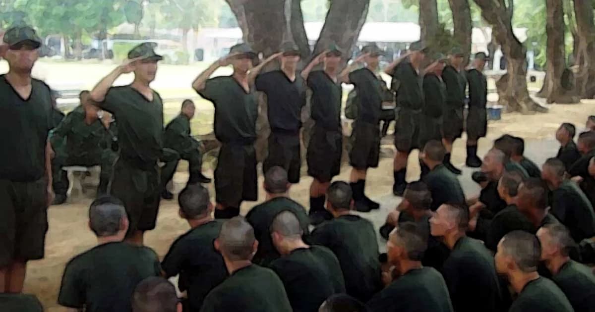 ข่าวปลอม ! เกณฑ์ทหาร เพิ่มจาก 2 ปี เป็น 4 ปี คสช. เชื่อหวังดิสเครดิตนายกฯ-ผบ.ทบ.