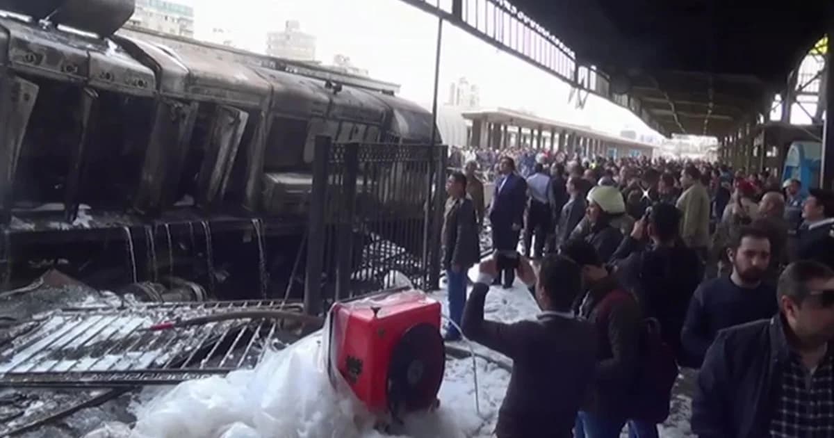 รถไฟอียิปต์พุ่งชนชานชาลา มีผู้เสียชีวิต 28 ราย