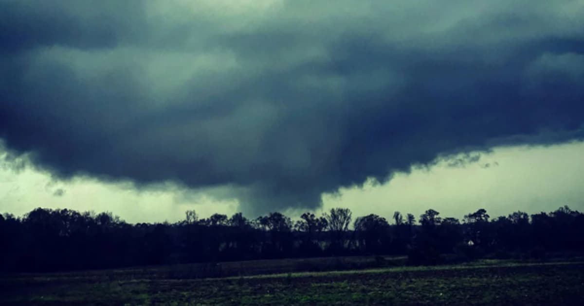 พายุทอร์นาโดถล่มรัฐอลาบาม่า สหรัฐฯ เสียชีวิตแล้ว 14 ราย