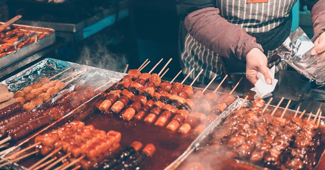 ‘ออมสิน’ จัดการแข่งขันพัฒนาอาหารริมทางหัวข้อ “สตรีทฟู้ด 4 มิติ”