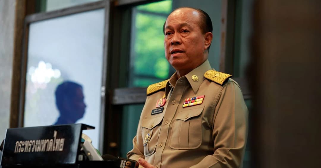 พล.อ.อนุพงษ์ ยันไม่มีคนสนิท คสช.นั่ง ส.ว. ระบุป่วนใต้ไม่เกี่ยวเลือกตั้ง