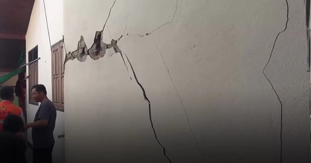 เดือนเดียว 93 ครั้ง ! แผ่นดินไหวเขย่าลำปาง บ้านพัง 111 หลัง บ่อบาดาลทรุดเพิ่ม