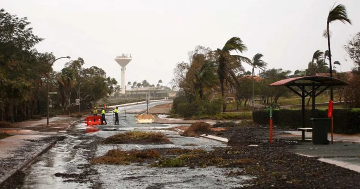 ออสเตรเลียเผชิญพายุฝนอย่างหนัก จากอิทธิพลพายุไซโคลนเวโรนิกา