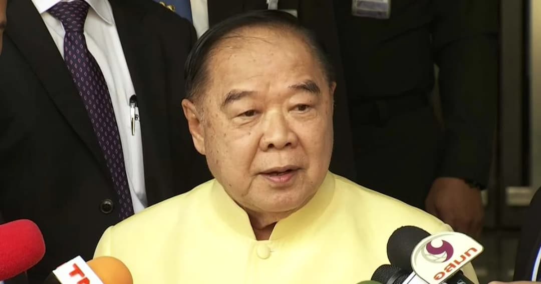 “ประวิตร” ปฏิเสธข่าวลือตั้งรัฐบาลในค่ายทหาร-จับตา คสช.พิจารณา ส.ว.