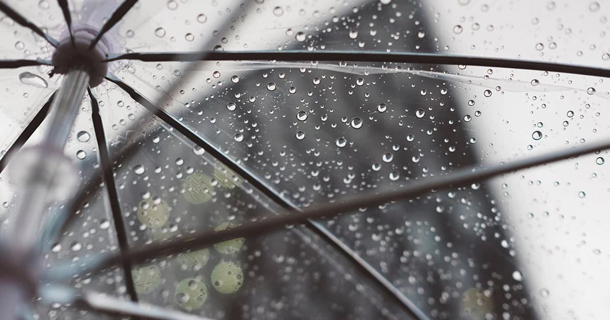 ปภ.เตือนรับมือพายุฤดูร้อน ลดเสี่ยงอันตรายจากลมแรงและฟ้าผ่า