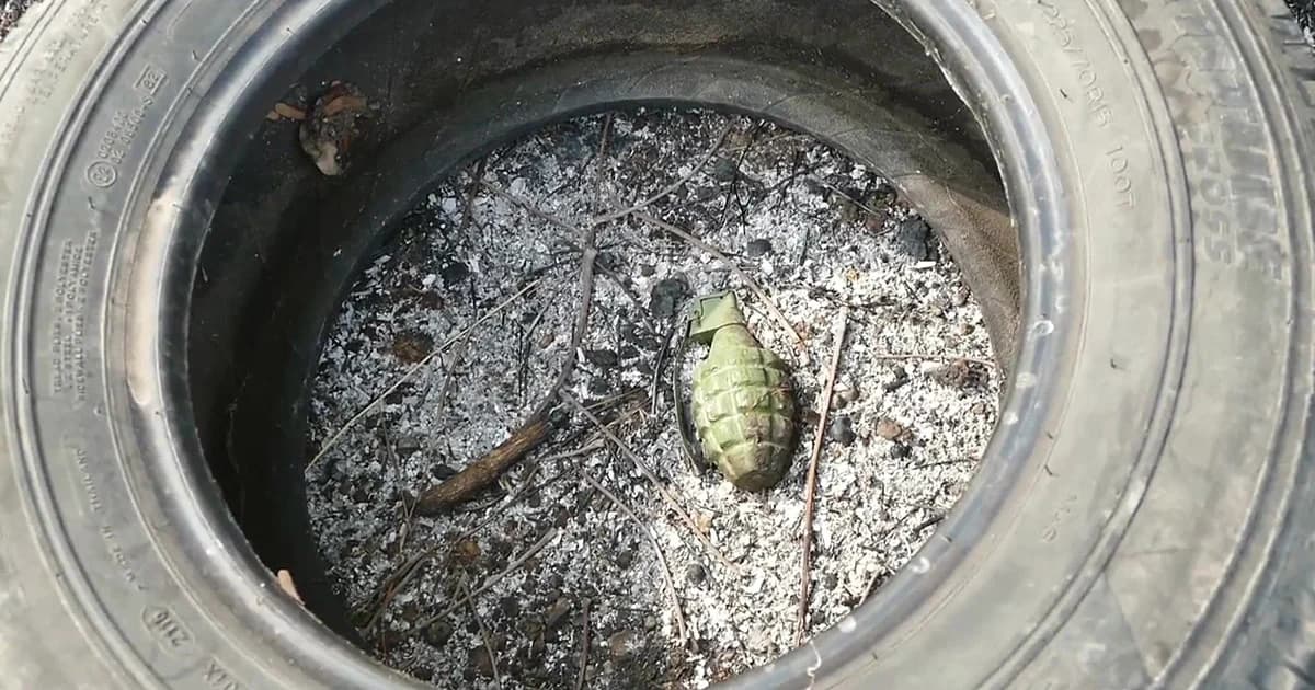 คนขับสามล้อพบระเบิด ขณะยืนฉี่อยู่ใต้ต้นงิ้ววิ่งโร่แจ้งตำรวจ