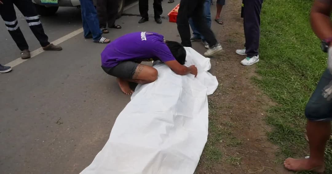 ลูกชายขับเก๋งหลับในชนท้ายรถบรรทุก ทำแม่ดับร่ำไห้แทบขาดใจ