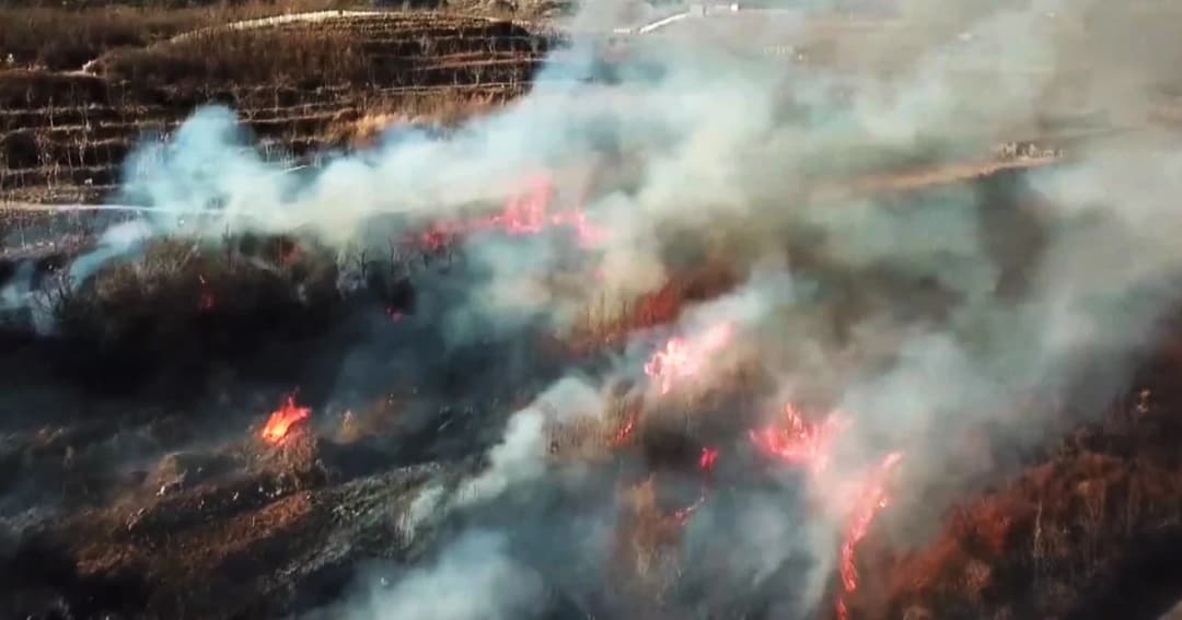 นักดับเพลิงจีนสูญหาย 30 ราย ขณะเข้าดับไฟป่ามณฑลเสฉวนและเกิดกระแสลมเปลี่ยนทิศ