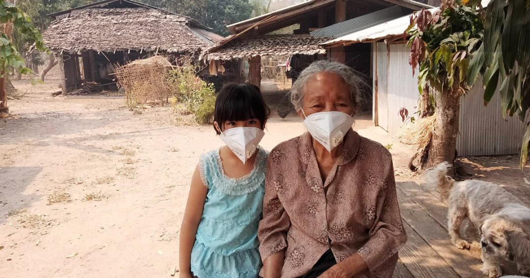 สธ.เร่งให้ความรู้ ปชช.กลุ่มเสี่ยงพร้อมแจกหน้ากากอนามัยพื้นที่ภาคเหนือ