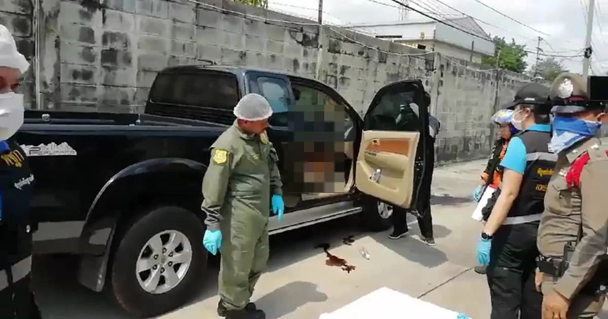 หนุ่มนอนตายในรถกระบะ 5 วัน คาดโรคประจำตัวกำเริบ