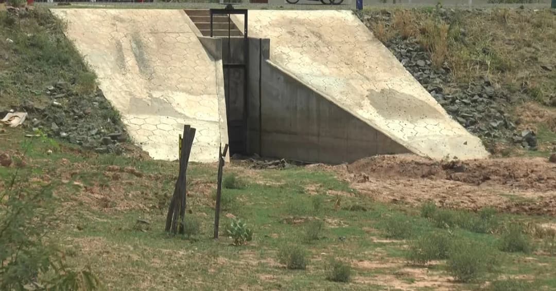 โคราชแล้ง อบต.ประทาย ขอให้ชาวบ้านหาน้ำเล่นสงกรานต์เอง