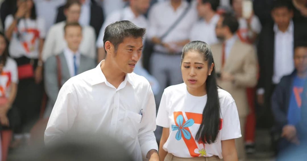 “ธนาธร” ถูกแจ้ง 3 ข้อหา รับกังวลบ้างต้องขึ้นศาลทหาร