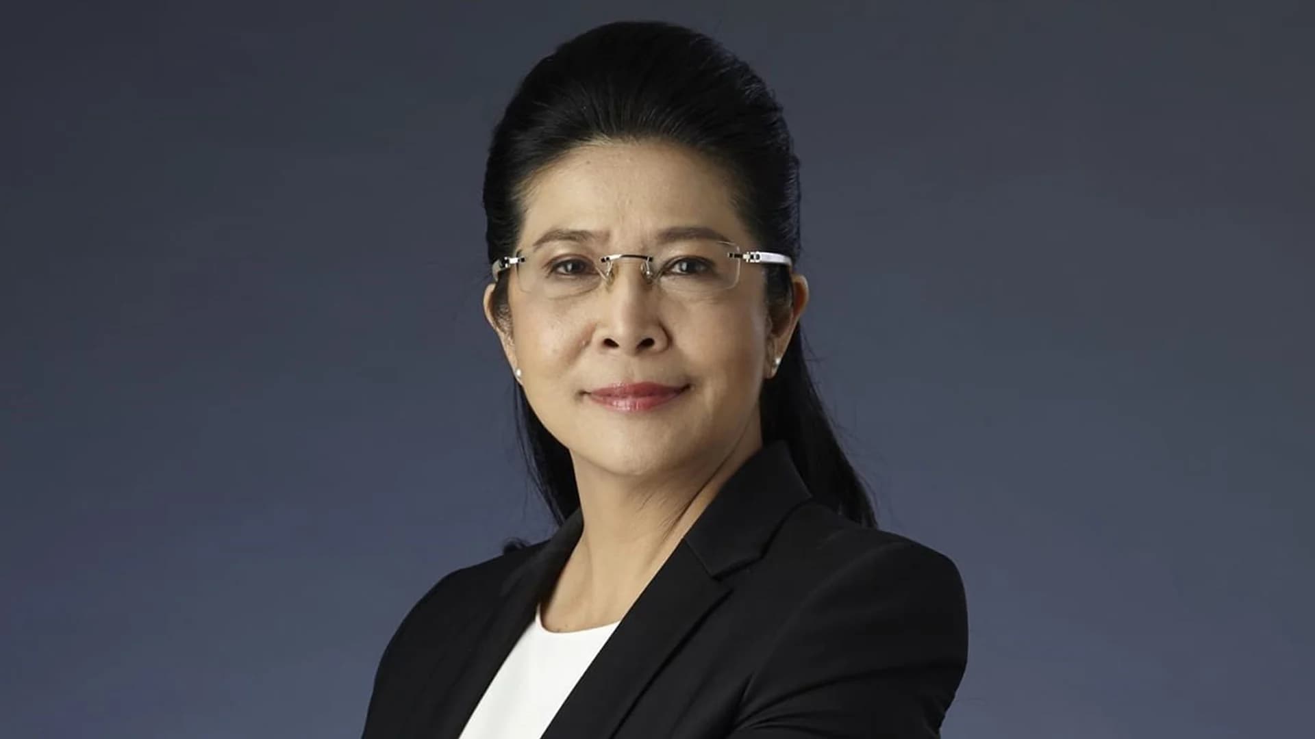 สุดารัตน์เตือน กกต. เป็นเจ้าหน้าที่รัฐ บังคับใช้กฎหมายขัดรัฐธรรมนูญไม่ได้