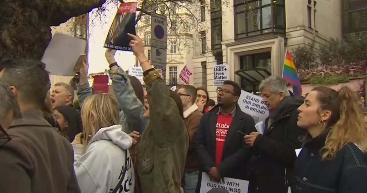 ปชช.ร้อง! “ควีนอังกฤษ” ถอดยศสุลต่านบรูไน หลังประกาศใช้กฎหมายชารีอะห์