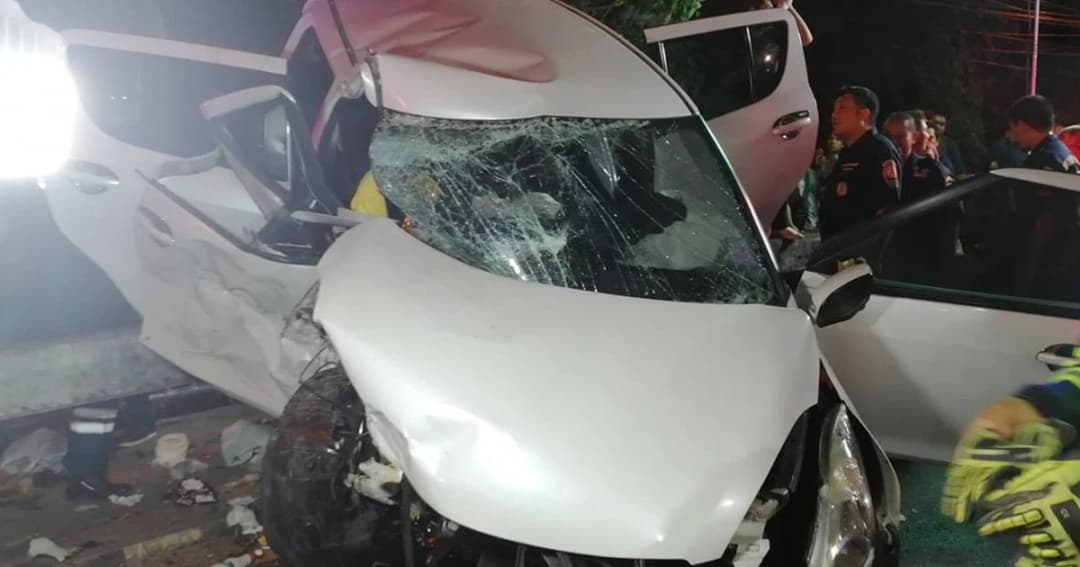 ฟ้อง 2 ข้อหาเสี่ยซิ่งเบนซ์ชนรอง ผกก. ศาลให้ประกัน 2 แสน