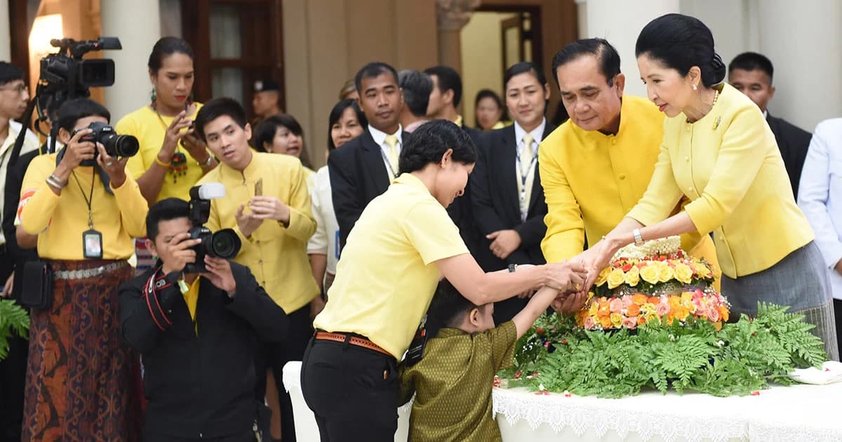 นายกรัฐมนตรีห่วงใยอุบัติเหตุทางถนน แนะครอบครัวดูแลตักเตือนกัน