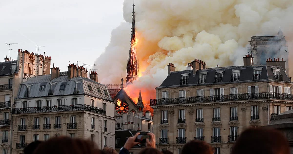 นายกฯ แสดงความเสียใจและให้กำลังใจรัฐบาล-ชาวฝรั่งเศส เหตุไฟไหม้ “มหาวิหารนอเทรอดาม”