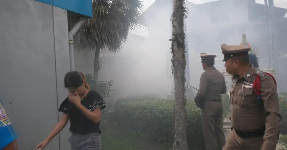 อุทาหรณ์! ก้นบุหรี่เป็นเหตุทำไฟไหม้ โชคดีดับทันหวิดลามปั๊มน้ำมัน