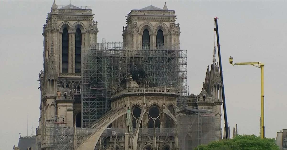 ยอดบริจาคบูรณะ ‘มหาวิหารนอเทรอดาม’ เกิน 25,000 ล้านบาท