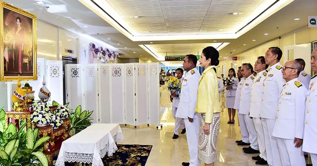 นายกฯ นำครม. ถวายพระพร “สมเด็จพระราชินี ในรัชกาลที่ 9”