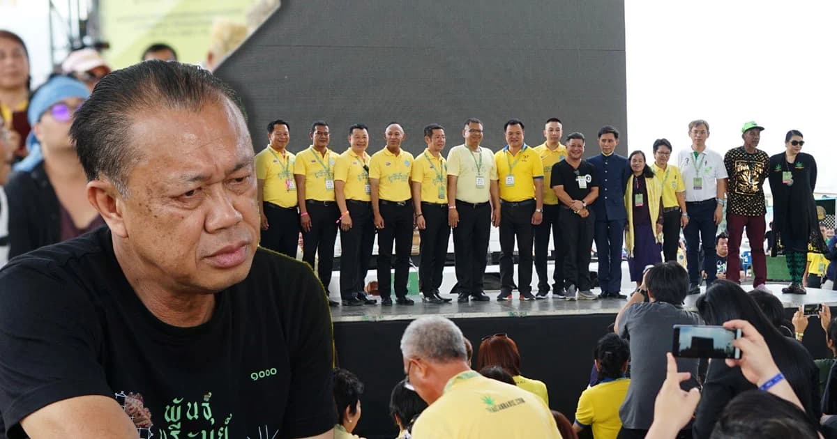 “เนวิน” ควงผู้ว่าฯ บุรีรัมย์ เปิดงาน “พันธุ์บุรีรัมย์” ยกนโยบายกัญชาเทียบเท่าบัตรทอง