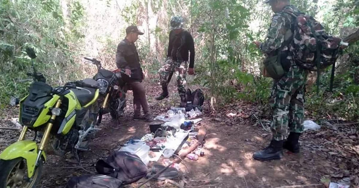 จับก่อนล่า! หนุ่มขนปืนเตรียมล่าสัตว์ห้วยทับทัน จ.สุรินทร์ รวบได้ 1 หนีรอด 2 คน