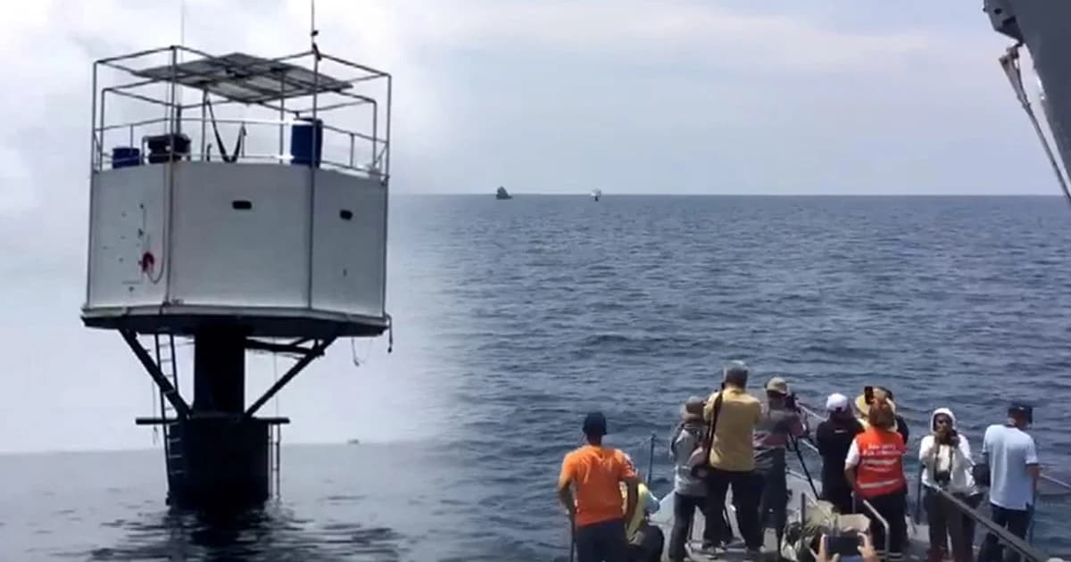 ทัพเรือภาค 3 ส่งเรือหลวง 3 ลำ ปฏิบัติการเคลื่อนย้าย “บ้านลอยน้ำกลางทะเล” ขึ้นฝั่งวันนี้